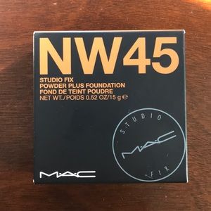 MAC COSMETICS Studio Fix Powder Plus Foundation